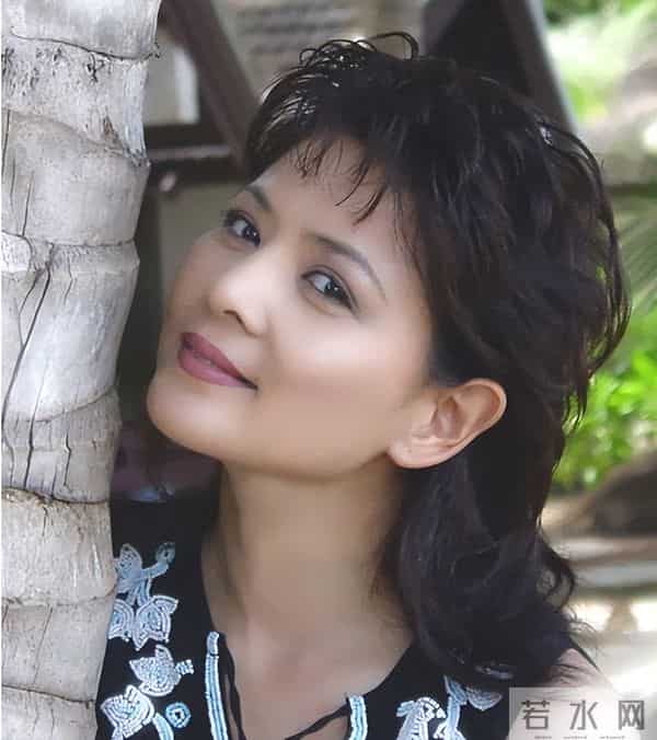 善恶终有报!奚美娟“单亲妈妈”人设崩塌,婚内出轨只是冰山一角