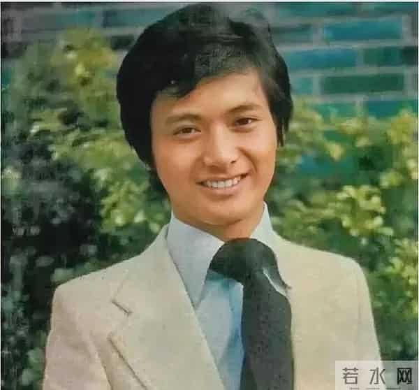 香港盛会颁奖仅两天,令人厌恶一幕发生,70岁周润发成众矢之的