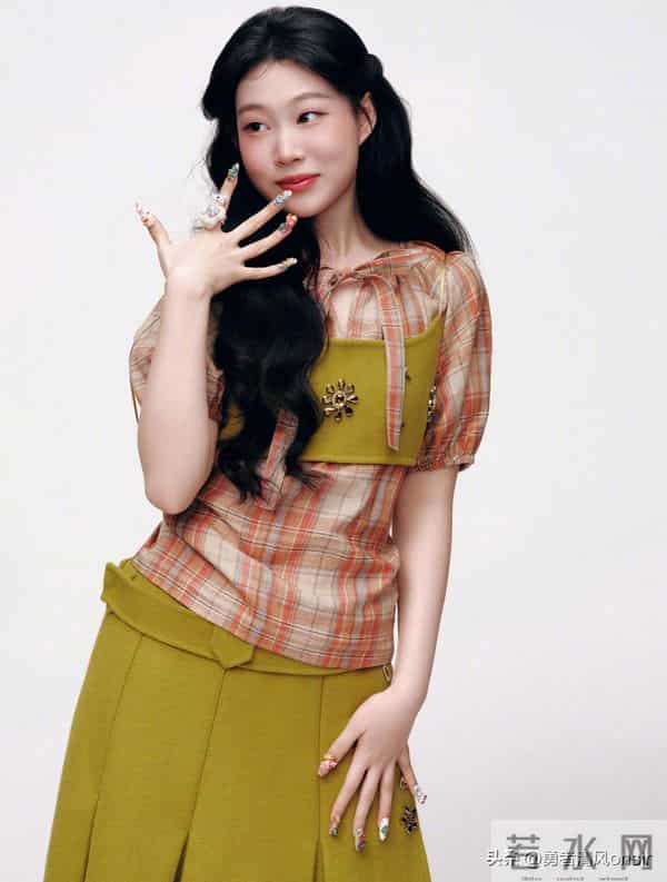 沈佳润最新杂志大片, 青春洋溢好美啊 ! 第七张妥妥的财阀千金即视感