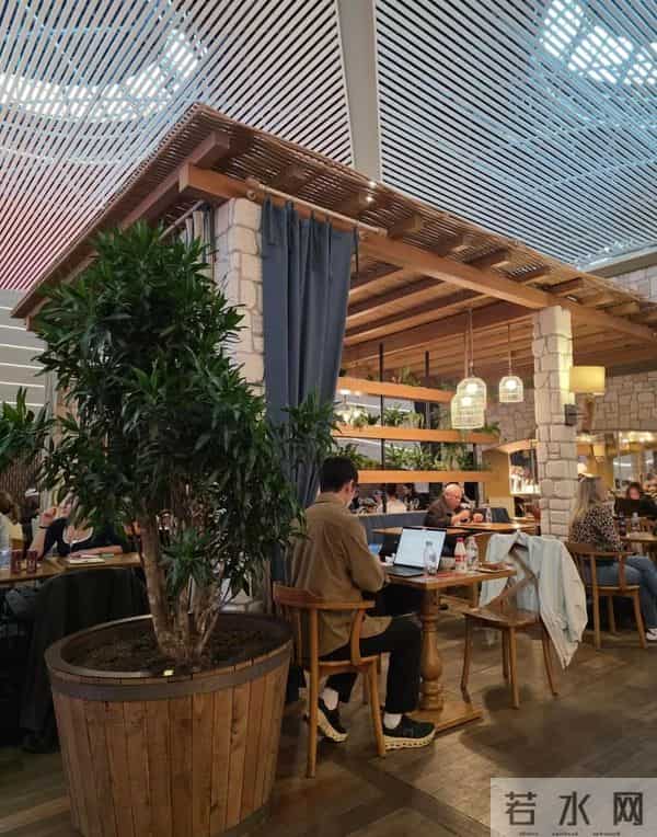 车仁表长子结婚,他和申爱罗出席儿子婚礼,58岁车仁表有儿媳妇了