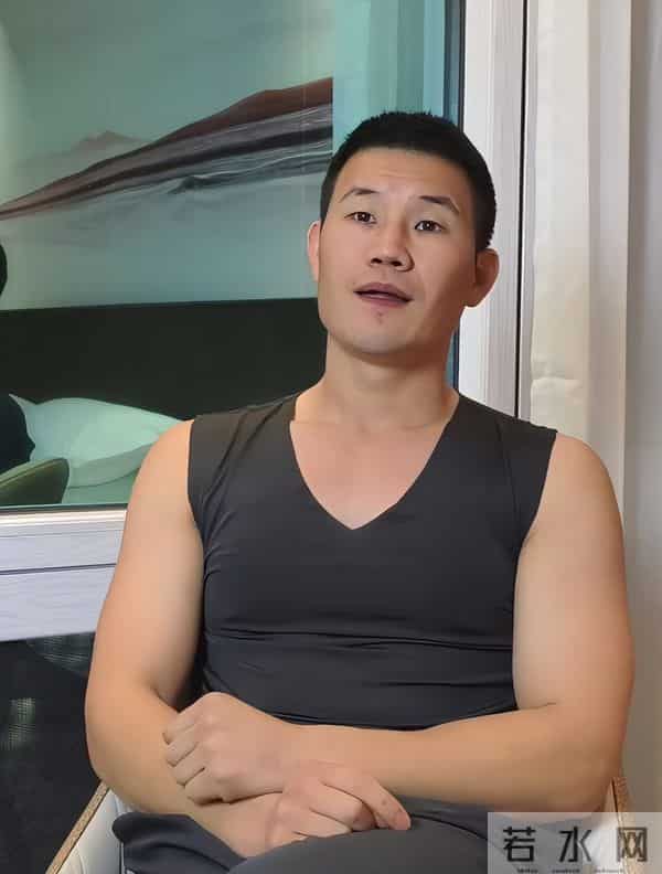 央视曝光卖假酒仅3年,嘎子再迎噩耗,2个月前他刚从拘留所出来