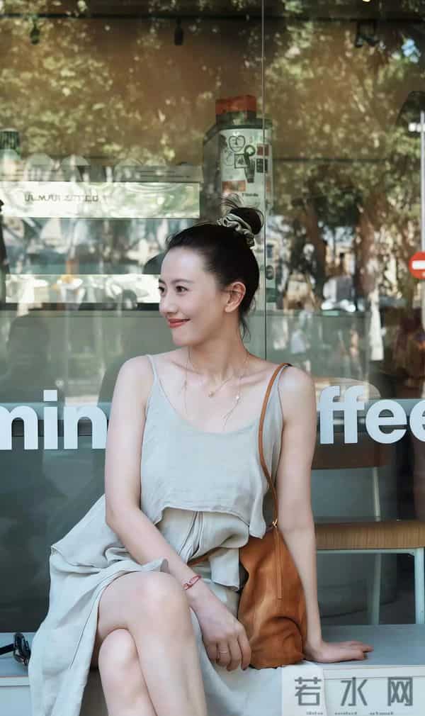 高圆圆生活写真自拍，太舒服了