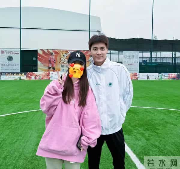 风水轮流转！被抓4年后，吴亦凡再迎坏消息，他的苦日子还在后头