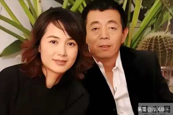 59岁蒋雯丽现状，淡出娱乐圈，定居英国，成为婚姻中真正的赢家