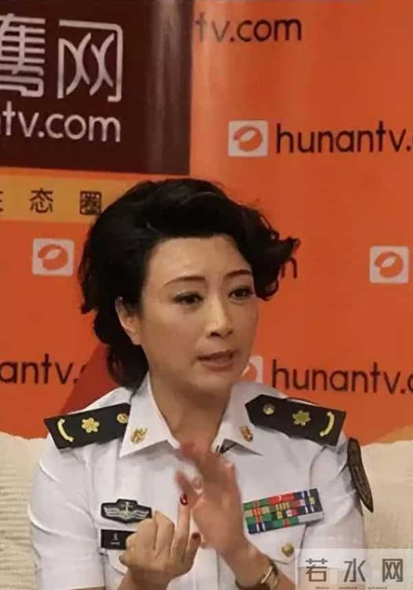 权色交易、陪睡上位，她压根不沾边，简直是娱圈的一股“清流”