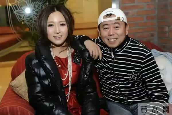 再多钱有什么用?潘长江女儿如今的现状,给所有父母提了个醒