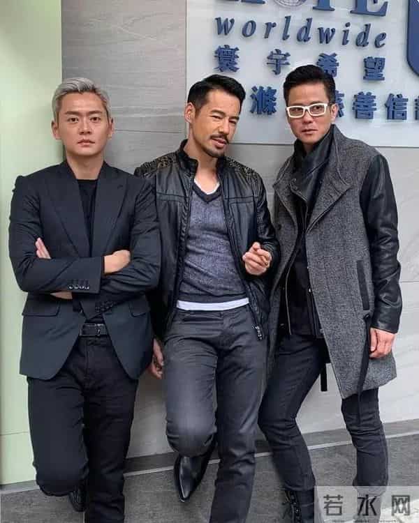 前TVB演员内地发展被嘲死茄喱啡,罕晒26年前结婚照感谢太太包容