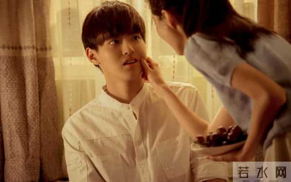 风水轮流转！被抓4年后，吴亦凡再迎坏消息，他的苦日子还在后头