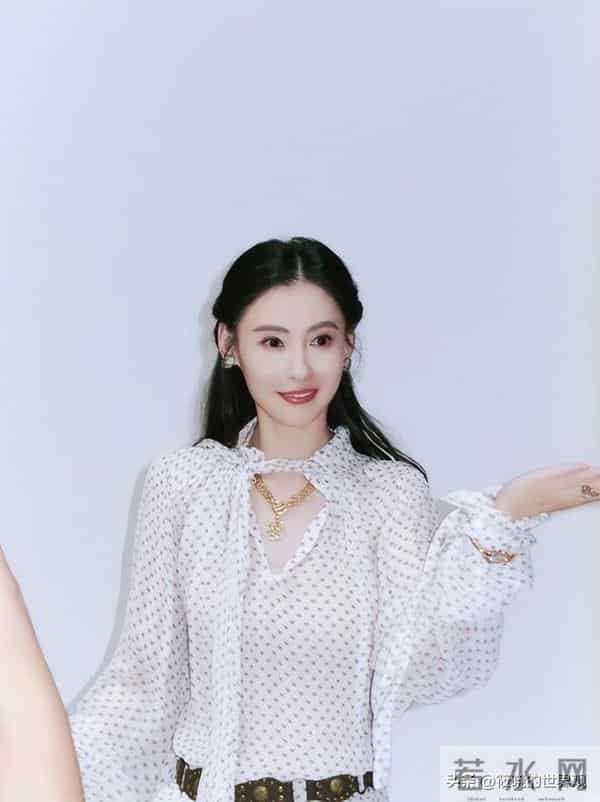 与谢霆锋分开14年后，45岁张柏芝高调官宣喜讯，原来一切早有预兆