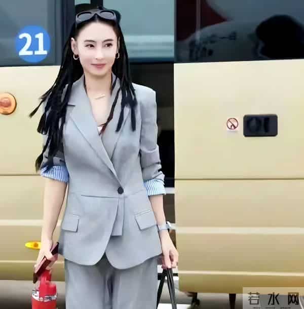 一步错步步错，看了谢霆锋对张柏芝的评价，才发现他们曾爱的很深