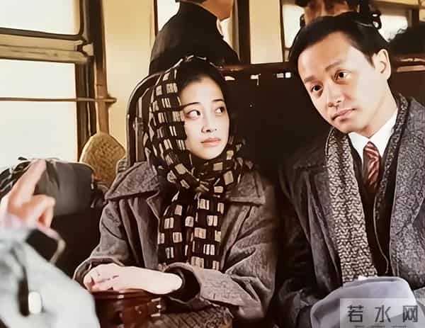 章子怡也没想到，同学梅婷年过半百再破天花板，获官方点名