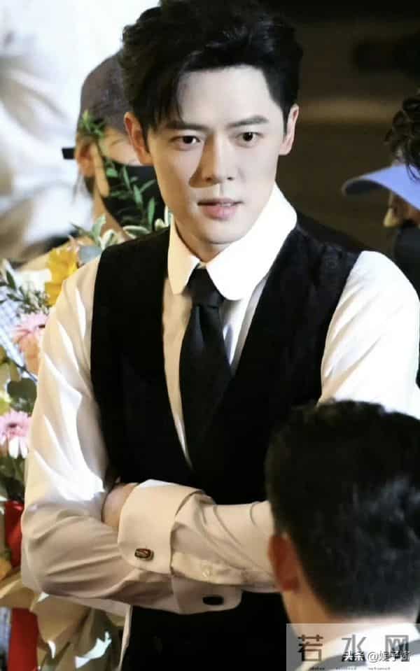 颖儿也没想到，38岁付辛博仅用一招，实现口碑暴增，为她争光