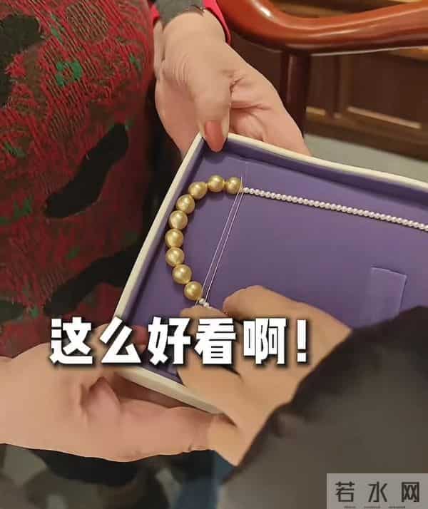 一场生日，演员章龄之被狂赞！暴露了她当儿媳的“情商”！