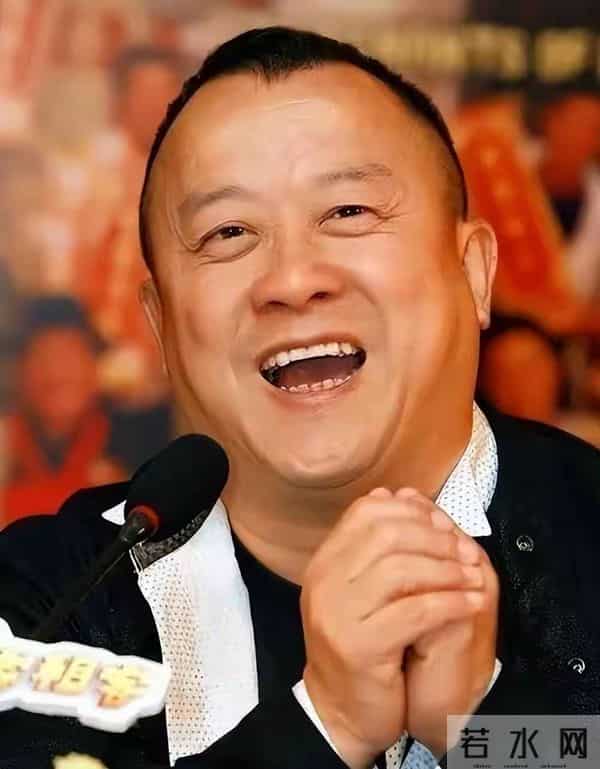 一场慈善晚会，印证曾志伟在香港的真实地位，原来谭咏麟说对了