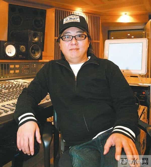 57岁袁惟仁瘦到只剩骨架送医院，成植物人三年，全靠母亲姐姐照顾