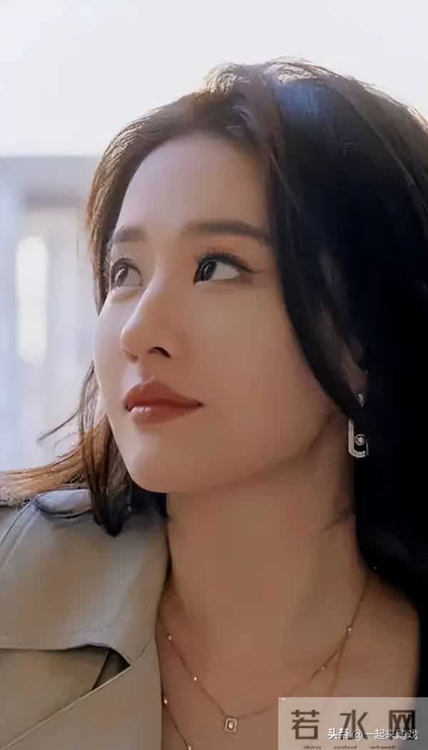 刘亦菲的美,清冷仙气,美得人不敢靠近