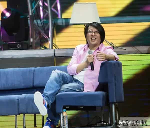 57岁袁惟仁瘦到只剩骨架送医院，成植物人三年，全靠母亲姐姐照顾