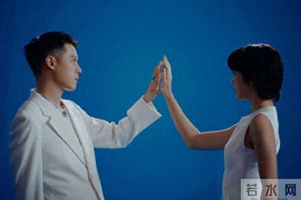 周汤豪突公开婚纱照！　对象曝光竟是泰国「初恋脸女神」