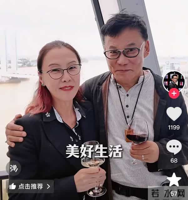61岁李国庆拥吻德籍妻子,疯狂示爱,太甜蜜了