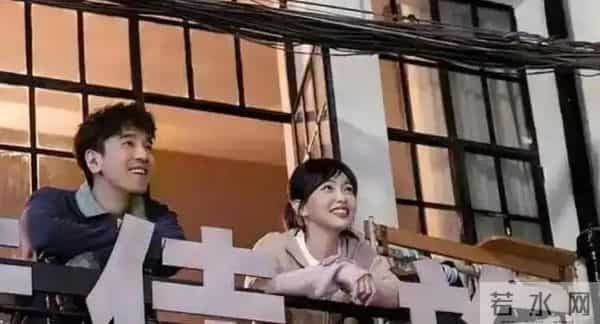 父亲离世13天后，罗晋首露面，胡子拉碴满脸憔悴，唐嫣受无妄之灾