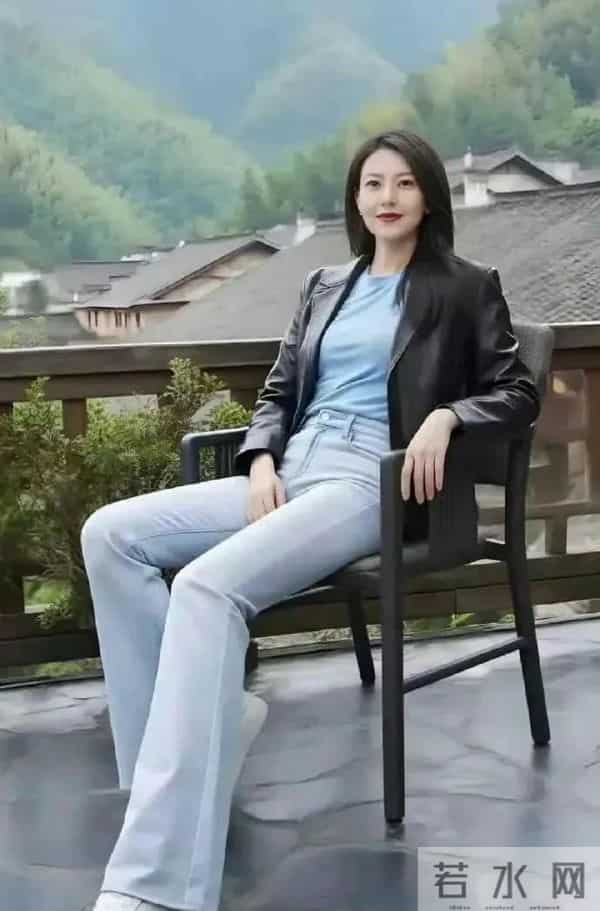 高圆圆生活写真自拍，太舒服了