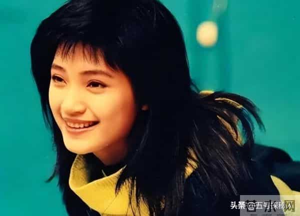 她58岁仍是干净之身,至今没谈过恋爱,除非是最爱不然不会献身