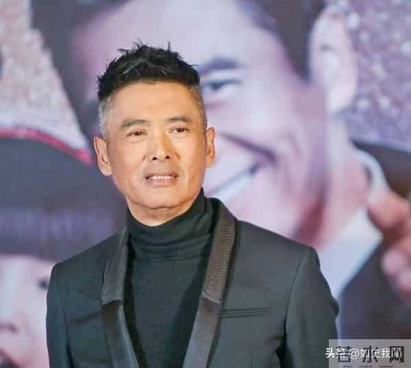 一场颁奖典礼，人情冷暖、江湖地位，在周润发身上体现得淋漓尽致