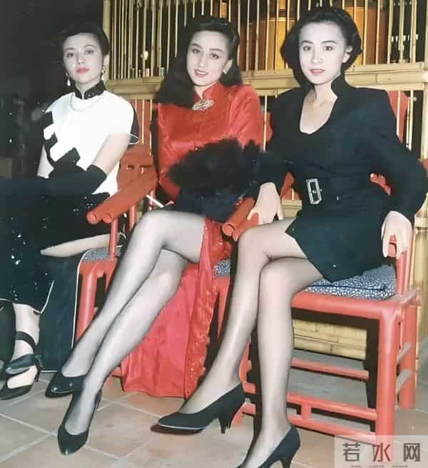 难怪梁朝伟说刘嘉玲没得奖是因太漂亮，当年的她漂亮到秒了张柏芝