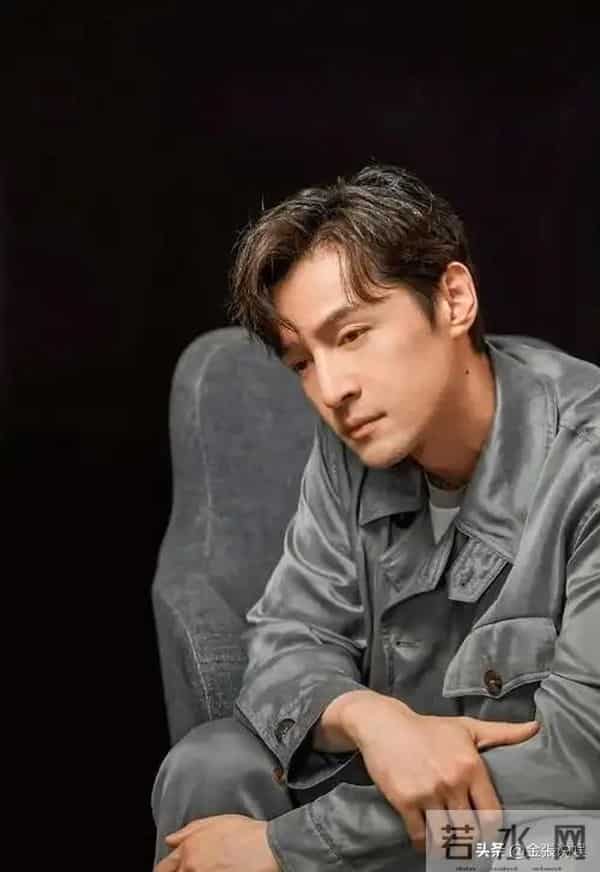 胡歌首度公开谈二胎儿子,更偏爱2岁女儿,对妻子的称呼显随意