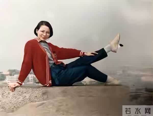 悲情女人仲小萍:因儿子31年不嫁,两次被辜负,霍尊输了回到原点