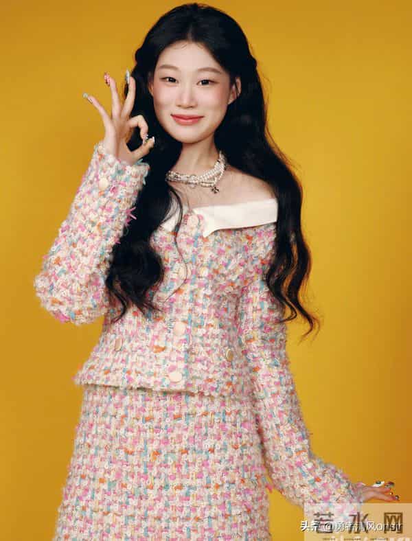 沈佳润最新杂志大片, 青春洋溢好美啊 ! 第七张妥妥的财阀千金即视感