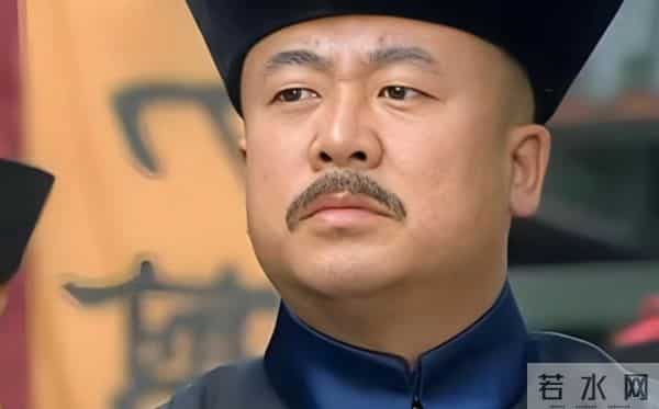 他畏罪潜逃13年间拍40多部戏，被抓时已是大明星，出狱后迎接新生