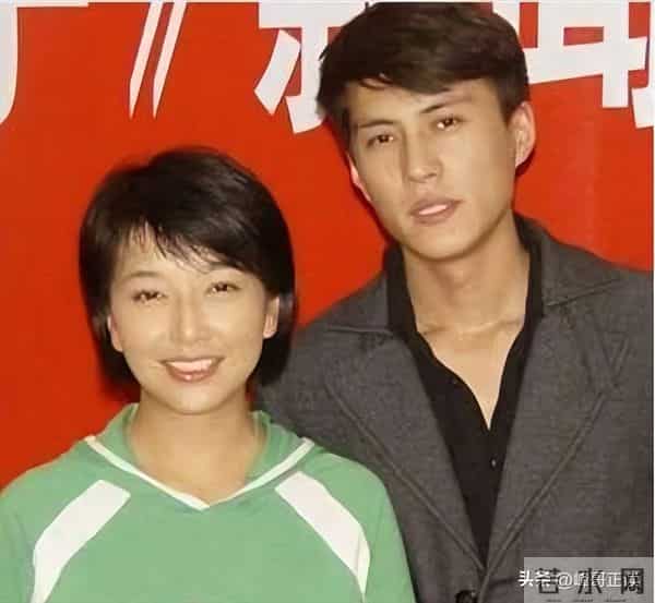 美人迟暮！看见57岁江珊现状才知道，原来一代女神也能优雅老去