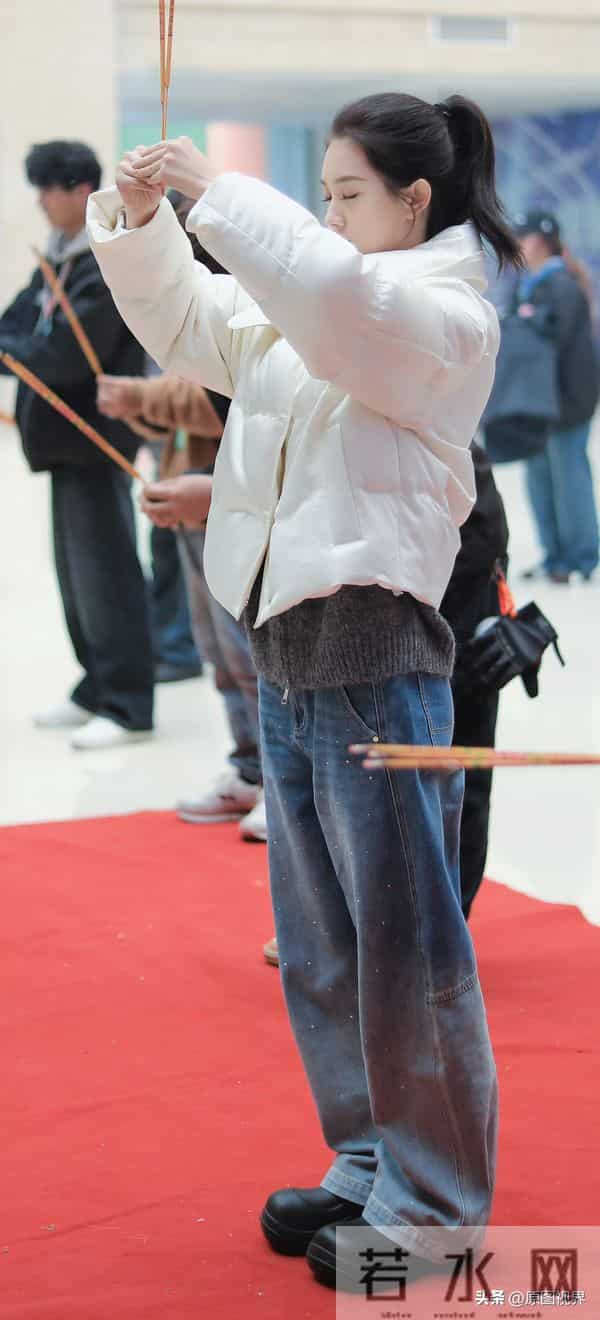 荆棘花开——郭宇欣时尚写真大图