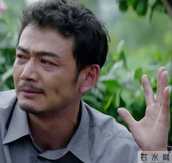 不顾央视警告顶风作案，与刘涛传出绯闻的杨烁，下场怪不了别人