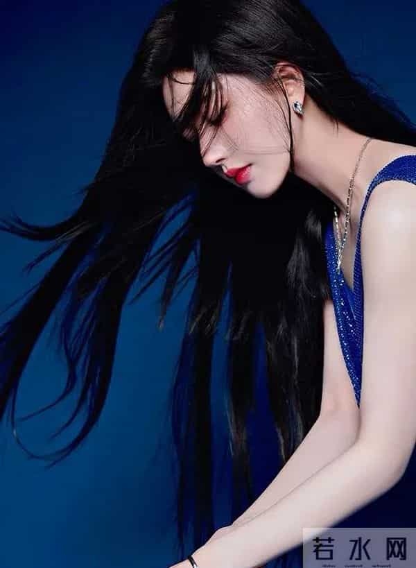 赵露思的“希腊脚”火了:藏在甜妹气质下的古典“野心”~