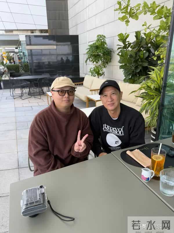 张家辉生日被偶遇,老到眉毛发白长老年斑,一身“老人味”藏不住