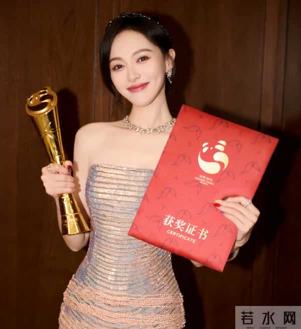 父亲离世13天后，罗晋首露面，胡子拉碴满脸憔悴，唐嫣受无妄之灾