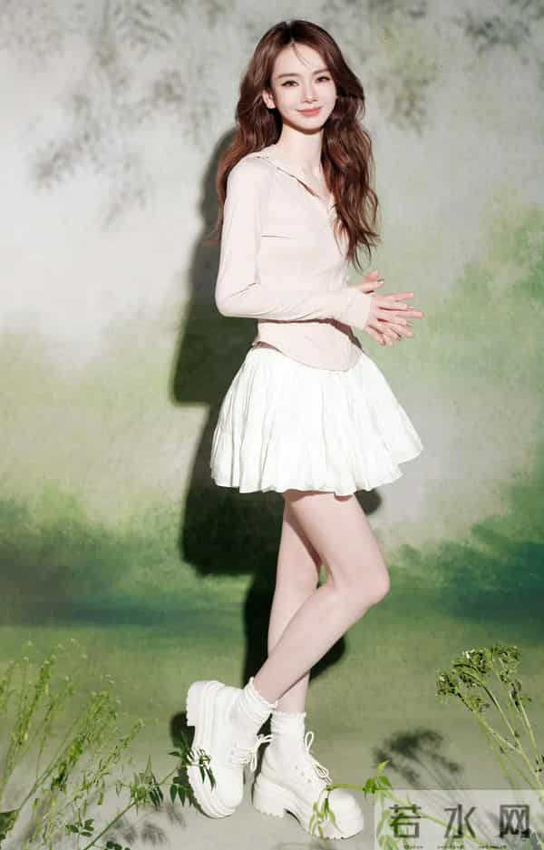 戚薇 最新内衣代言照片,这个身材真的太傲人了