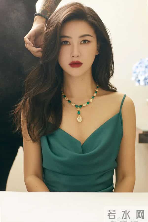 这一次，“下嫁”的残酷现实，在40岁朱珠身上展现得淋漓尽致