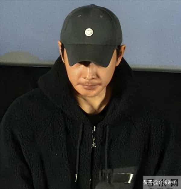 婚变传闻不到半月,罗晋近照曝光形象大变,恶心的一幕却发生了