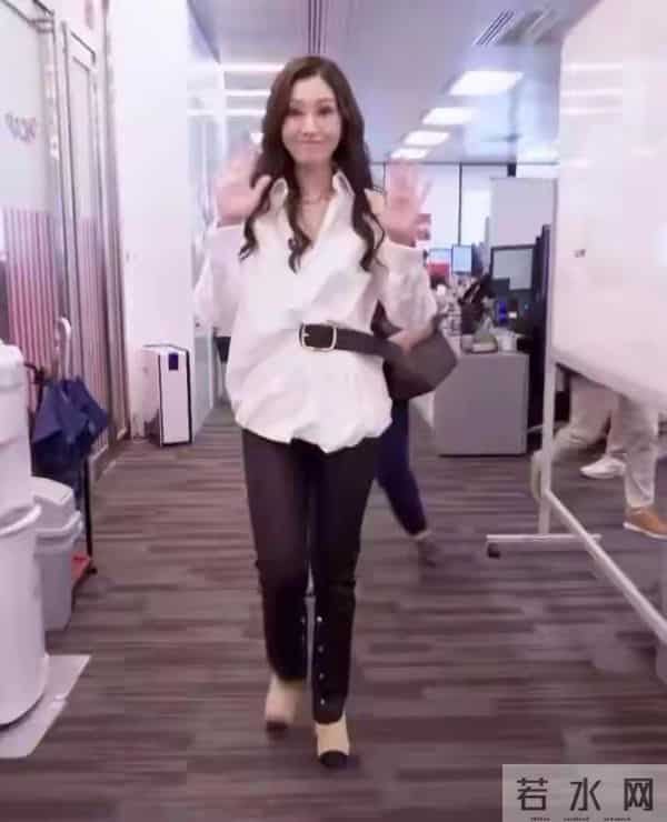 这么多年了，能让李嘉欣死心塌地的，也只有许晋亨一个人