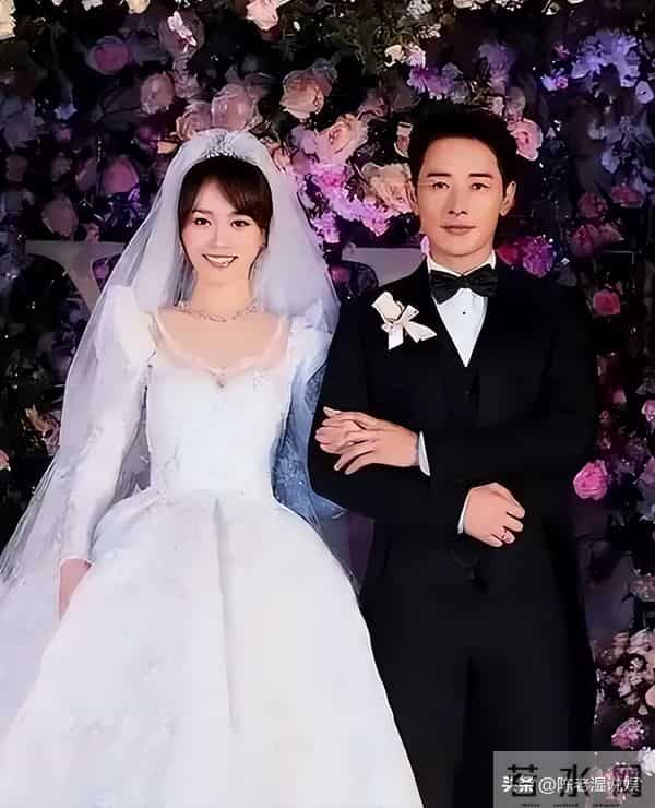 夫妻就是同林鸟，看到罗晋唐嫣并肩前行，才知什么是恩爱夫妻