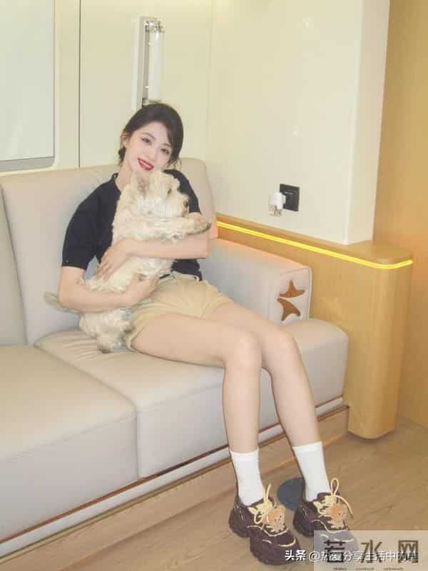 王楚然~超短运动热裤