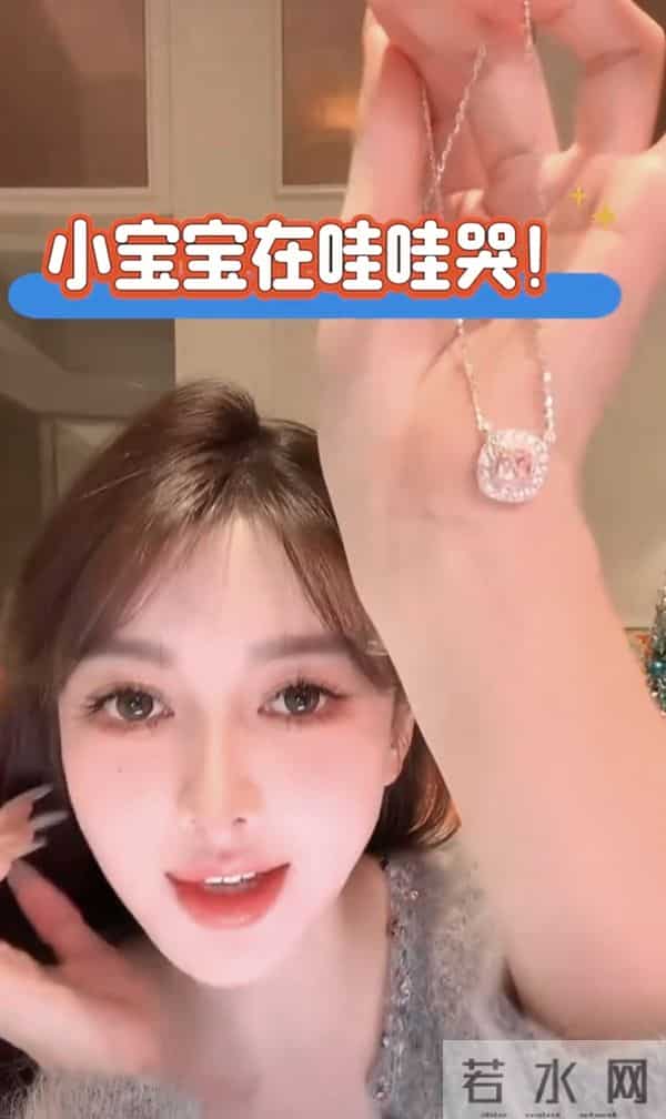 王思聪和懒懒新加坡约会,吃苍蝇餐馆消费降级,一行为遭路人吐槽