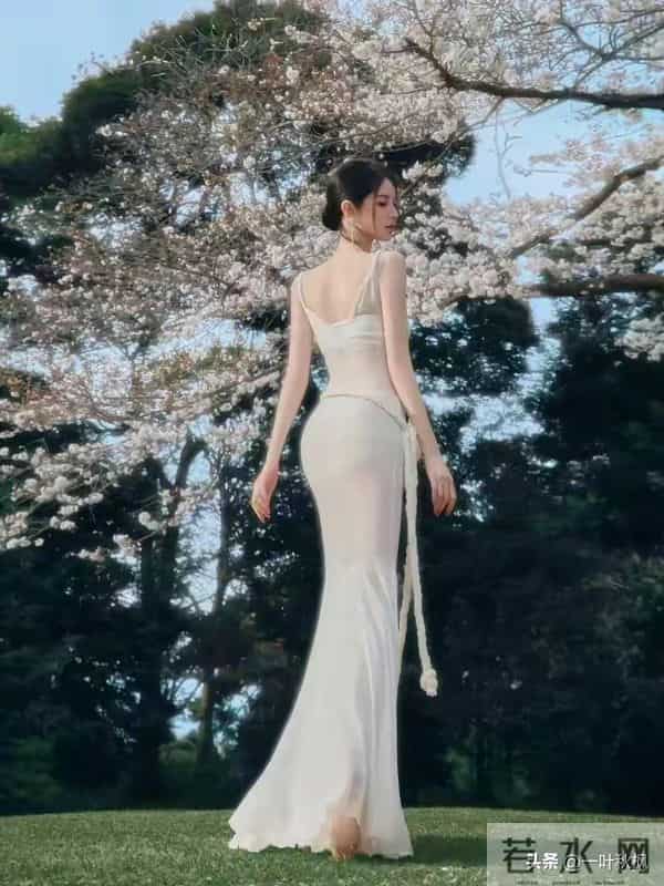 陈雅欣-身材和颜值太扛打了,性感身材搭配神仙颜值,楚楚动人。