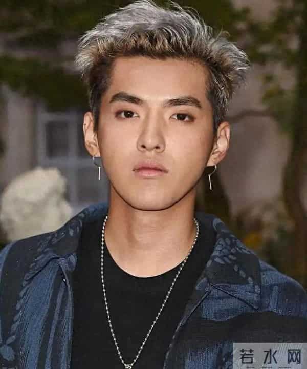 风水轮流转！被抓4年后，吴亦凡再迎坏消息，他的苦日子还在后头