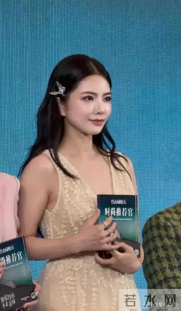 王灿晒胖了16斤自拍照!肚子赘肉藏不住,杜淳忙帮搭配衣服好奢华