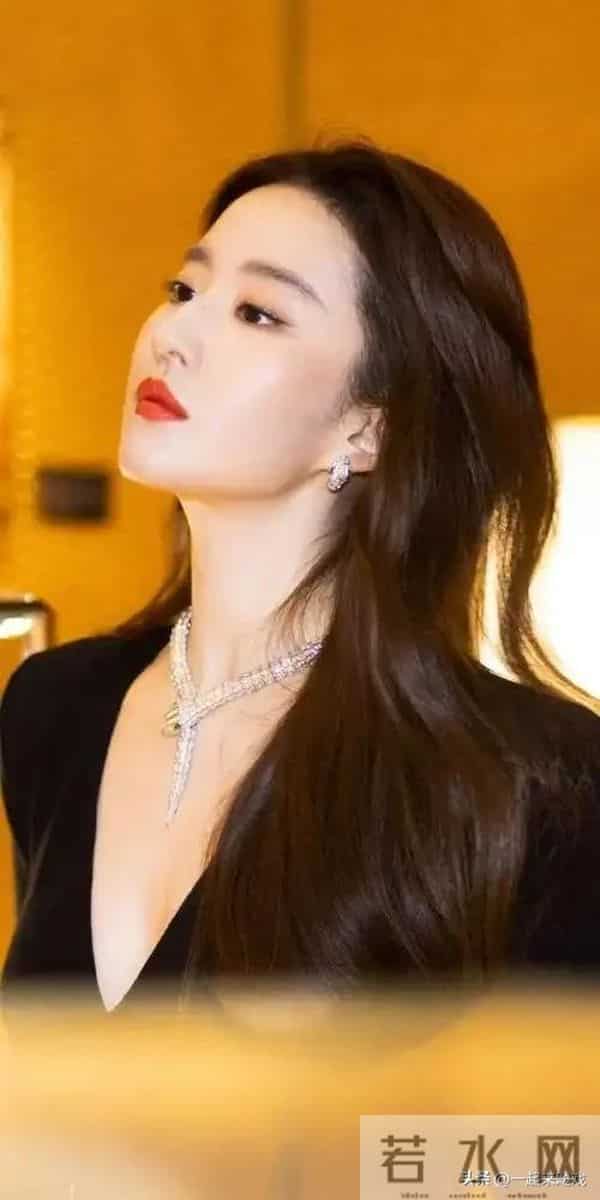 刘亦菲的美,清冷仙气,美得人不敢靠近