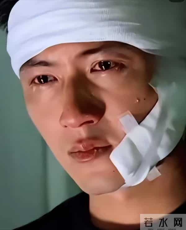 谢霆锋也没想到，香港火灾后，他却因演唱会上的举动从而口碑爆增